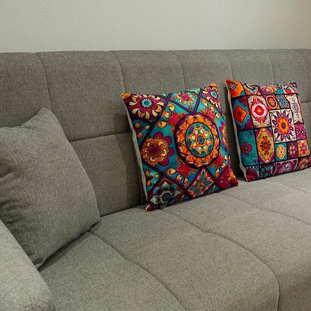Wish Suite Cervantes Севиля Екстериор снимка
