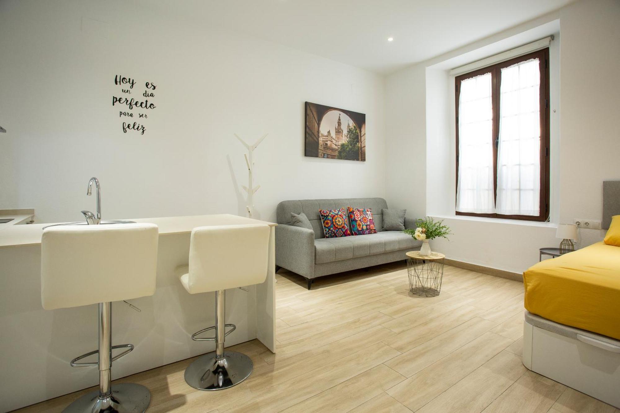 Wish Suite Cervantes Севиля Екстериор снимка
